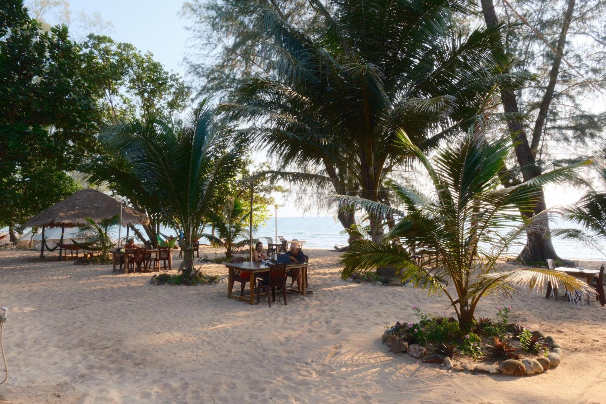 Sleeping Trees Villa Koh Rong Sanloem Exterior photo